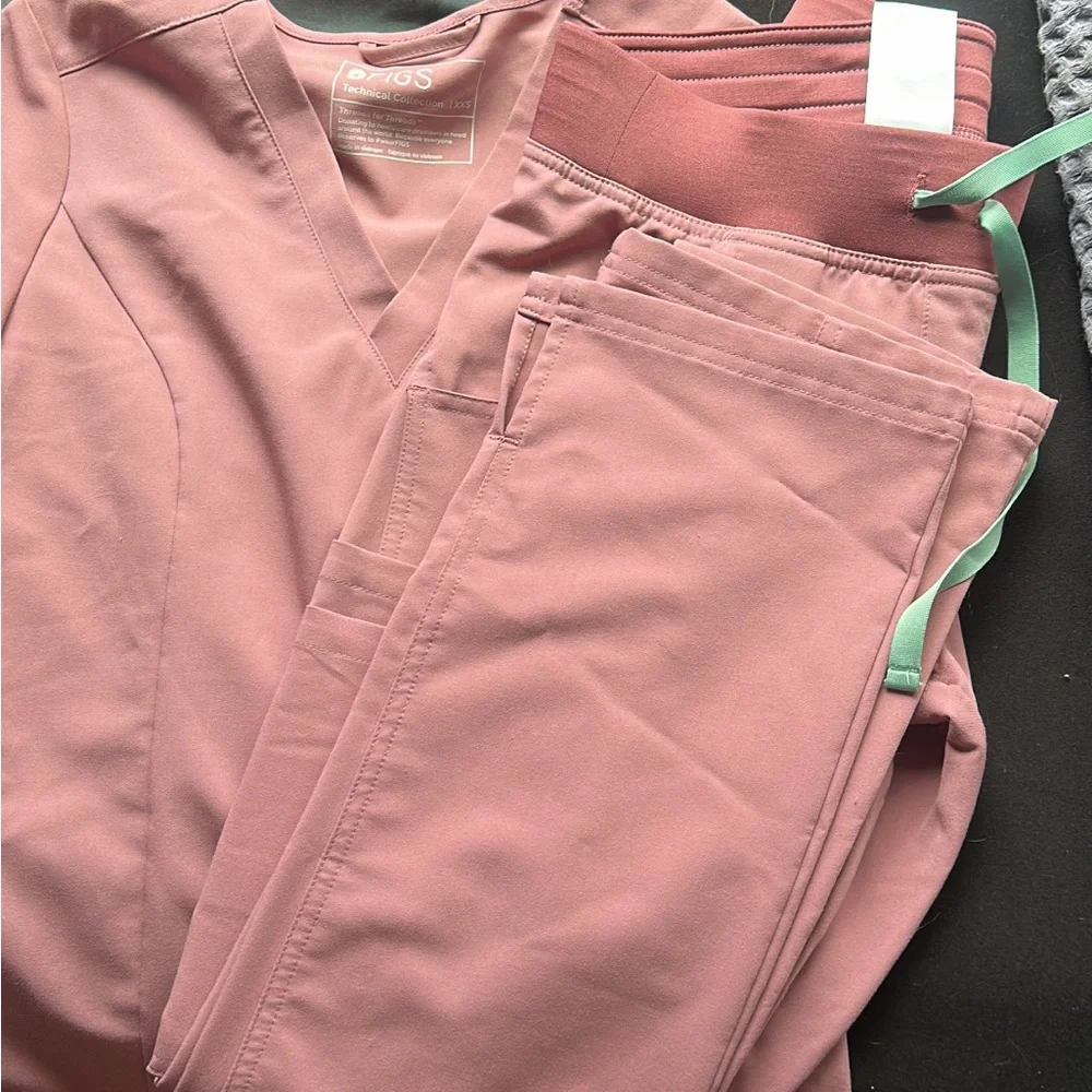 FIGS pants - Picture 1 of 1